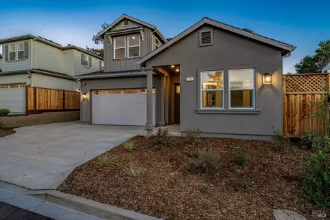 101 Grace Ln, Napa, CA 94559