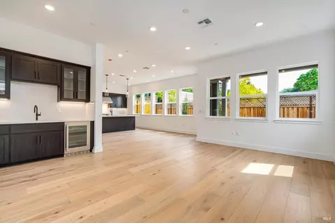 101 Grace Ln, Napa, CA 94559 photo 13
