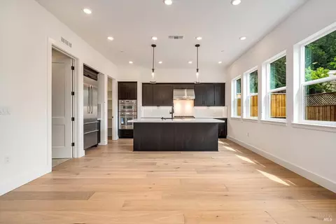 101 Grace Ln, Napa, CA 94559 photo 15