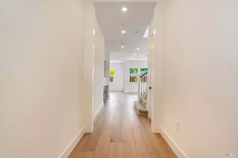 101 Grace Ln, Napa, CA 94559 photo 9