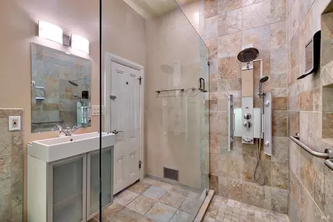 Bath - 100 5th St, Petaluma, CA 94952 photo 2 of 2