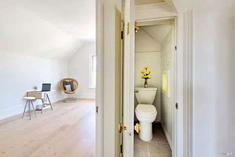Entry Way - 100 5th St, Petaluma, CA 94952 photo 3 of 3