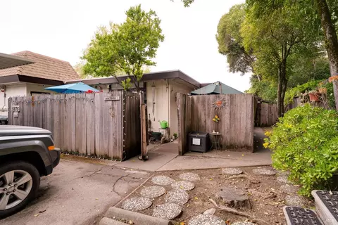 5175 Parkhurst Dr, Santa Rosa, CA 95409