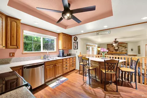 575 Gregory Dr, Vacaville, CA 95687 photo 14