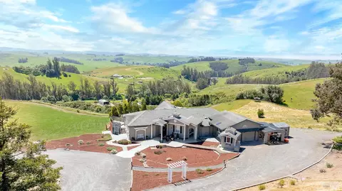 6200 Burnside Rd, Sebastopol, CA 95472