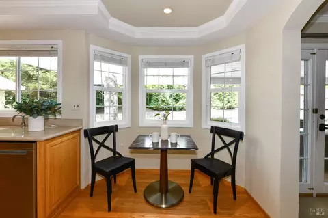2555 Edgewater Dr, Napa, CA 94558 photo 10