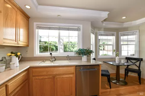 2555 Edgewater Dr, Napa, CA 94558 photo 7