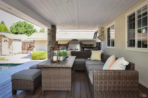 2555 Edgewater Dr, Napa, CA 94558 photo 40