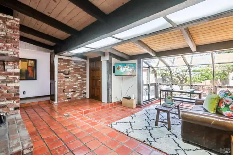 635 E 5th St, Benicia, CA 94510 photo 7