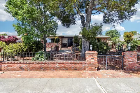 635 E 5th St, Benicia, CA 94510