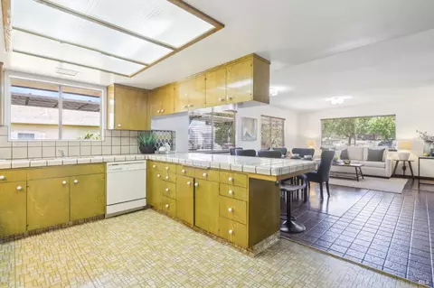 635 E 5th St, Benicia, CA 94510 photo 24