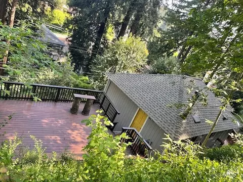 15480 Old River Rd, Guerneville, CA 95446