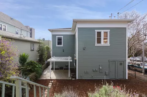 302 Capitol St, Vallejo, CA 94590 photo 3