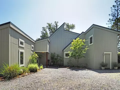 23078 Vineyard Rd, Geyserville, CA 95441 photo 3