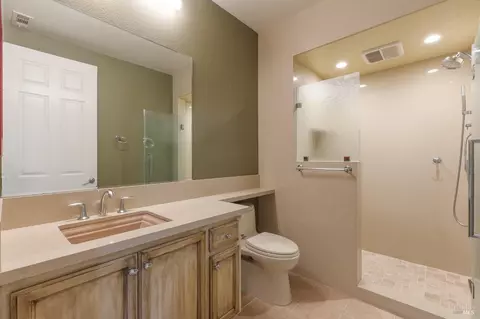 1105 Azuar Ave, Vallejo, CA 94592 photo 27