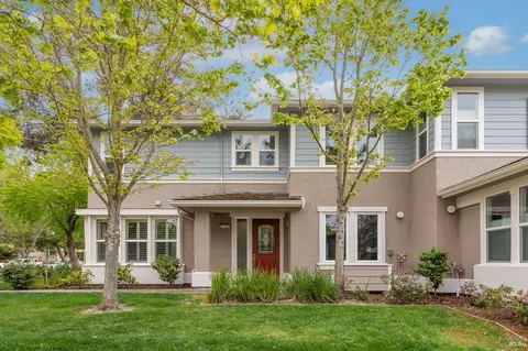 1105 Azuar Ave, Vallejo, CA 94592