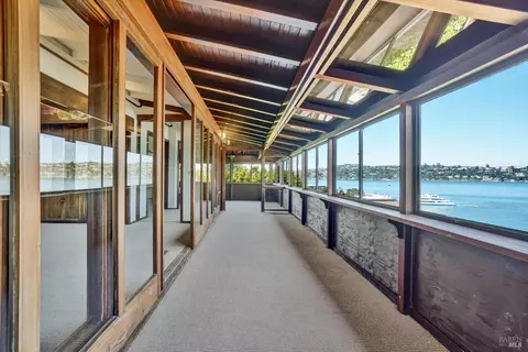 Entry Way - 48 Bulkley Ave, Sausalito, CA 94965 photo 3 of 6