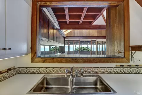 Kitchen - 48 Bulkley Ave, Sausalito, CA 94965 photo 3 of 5