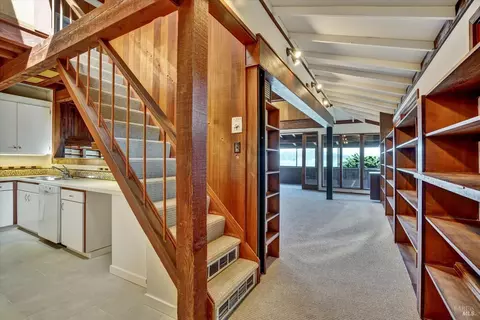 Entry Way - 48 Bulkley Ave, Sausalito, CA 94965 photo 2 of 6