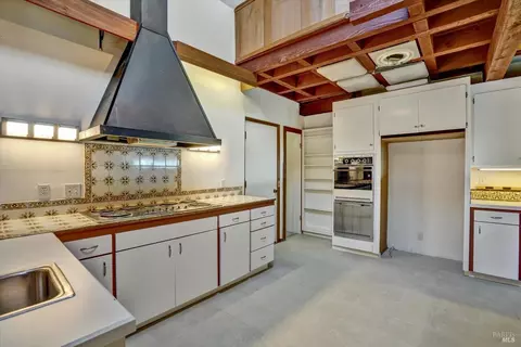Kitchen - 48 Bulkley Ave, Sausalito, CA 94965 photo 1 of 5