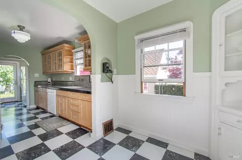 1124 Tuolumne St, Vallejo, CA 94590 photo 23