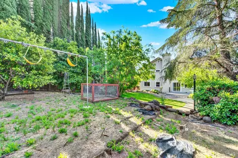 Exterior - 2156 Fox Glen Dr, Fairfield, CA 94534 photo 6 of 16