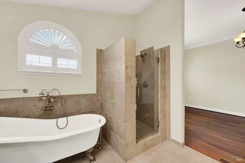 Bath - 2156 Fox Glen Dr, Fairfield, CA 94534 photo 3 of 5