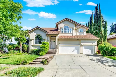 Exterior - 2156 Fox Glen Dr, Fairfield, CA 94534 photo 5 of 16