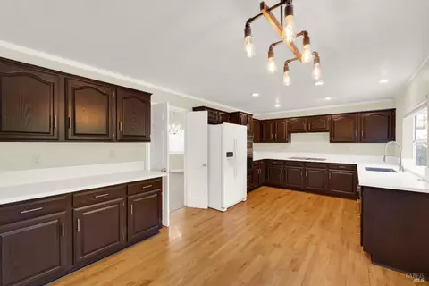 Kitchen - 2156 Fox Glen Dr, Fairfield, CA 94534 photo 2 of 4