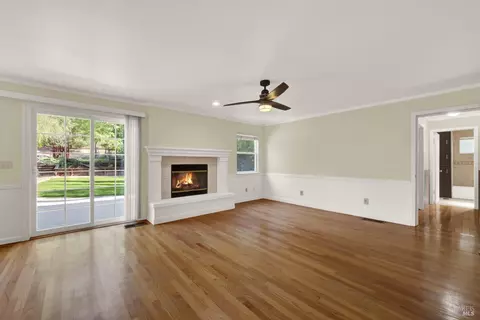 Living - 2156 Fox Glen Dr, Fairfield, CA 94534 photo 1 of 10