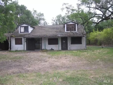 2750 Summerfield Rd, Santa Rosa, CA 95405