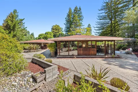 6685 Norcliff Dr, Sebastopol, CA 95472