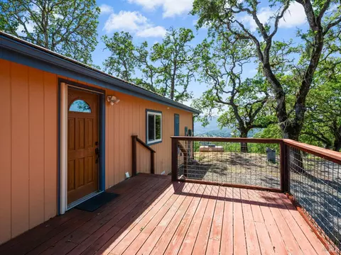Exterior - 31300 Pine Mountain Rd, Cloverdale, CA 95425 photo 6 of 9