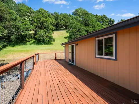 Exterior - 31300 Pine Mountain Rd, Cloverdale, CA 95425 photo 4 of 9