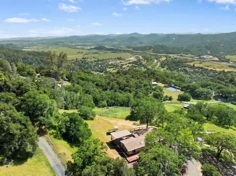 View/Area - 31300 Pine Mountain Rd, Cloverdale, CA 95425 photo 1 of 4