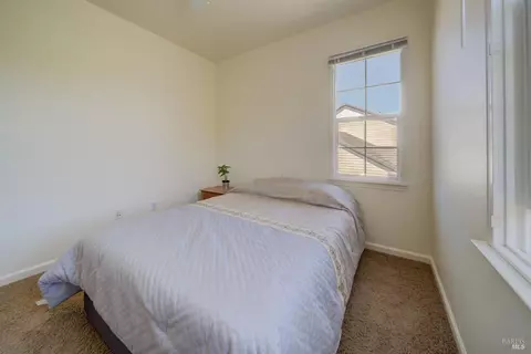 Bedroom - 520 Poplar Ave, Vallejo, CA 94592 photo 5 of 9