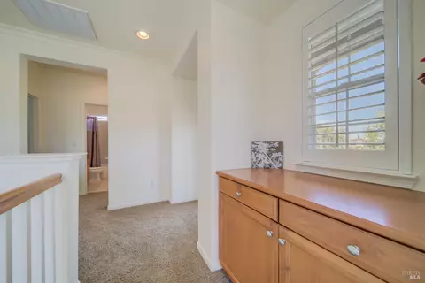Entry Way - 520 Poplar Ave, Vallejo, CA 94592 photo 4 of 5
