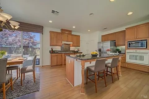 Kitchen - 520 Poplar Ave, Vallejo, CA 94592 photo 1 of 6