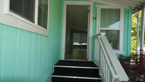 26 Chapala Dr, Santa Rosa, CA 95403