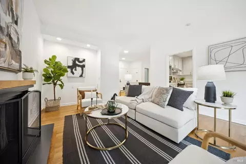 Living - 58 Eucalyptus Knoll St, Mill Valley, CA 94941 photo 3 of 6