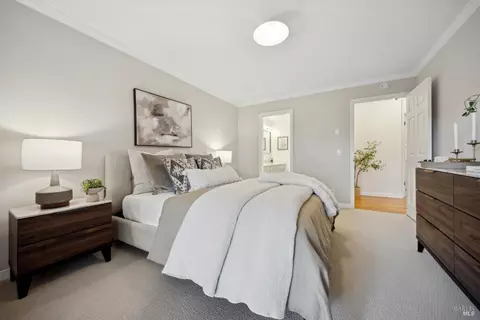 Bedroom - 58 Eucalyptus Knoll St, Mill Valley, CA 94941 photo 2 of 6