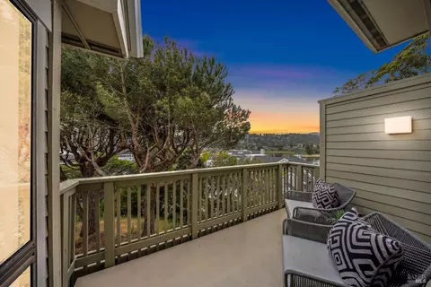Exterior - 58 Eucalyptus Knoll St, Mill Valley, CA 94941 photo 11 of 11