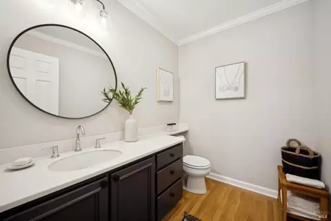 Bath - 58 Eucalyptus Knoll St, Mill Valley, CA 94941 photo 1 of 7