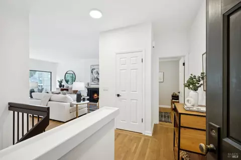 Entry Way - 58 Eucalyptus Knoll St, Mill Valley, CA 94941 photo 1 of 1