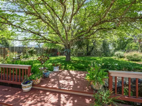 Exterior - 189 Vine Dr, Cloverdale, CA 95425 photo 13 of 28