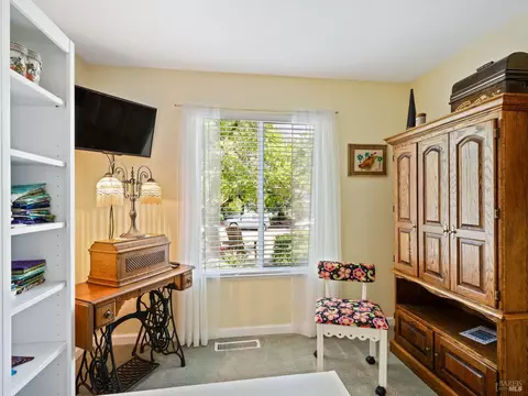Other - 189 Vine Dr, Cloverdale, CA 95425 photo 1 of 4