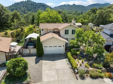 View/Area - 189 Vine Dr, Cloverdale, CA 95425 photo 1 of 9