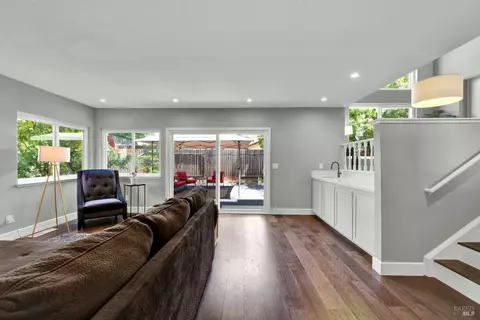 Living - 3002 Poplar Ct, Fairfield, CA 94533 photo 5 of 5