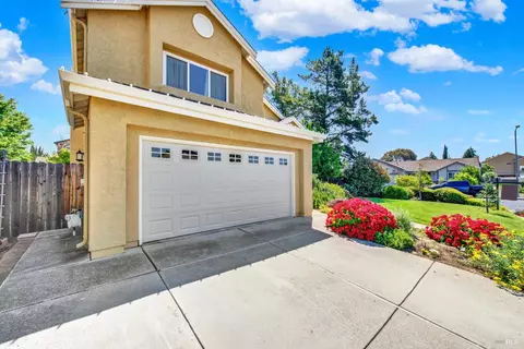Exterior - 3002 Poplar Ct, Fairfield, CA 94533 photo 9 of 28