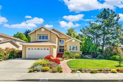 Exterior - 3002 Poplar Ct, Fairfield, CA 94533 photo 6 of 28